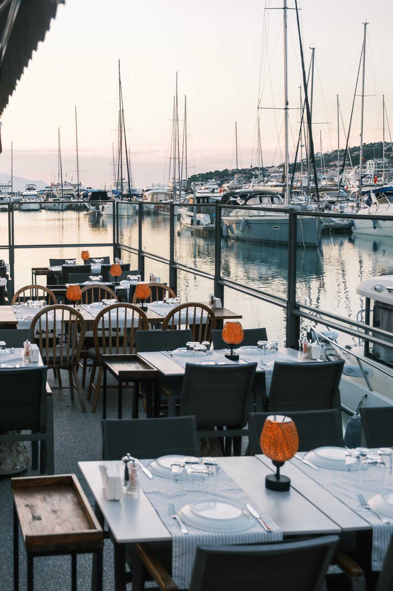 IC Çeşme Marina - Fotoğraf 11