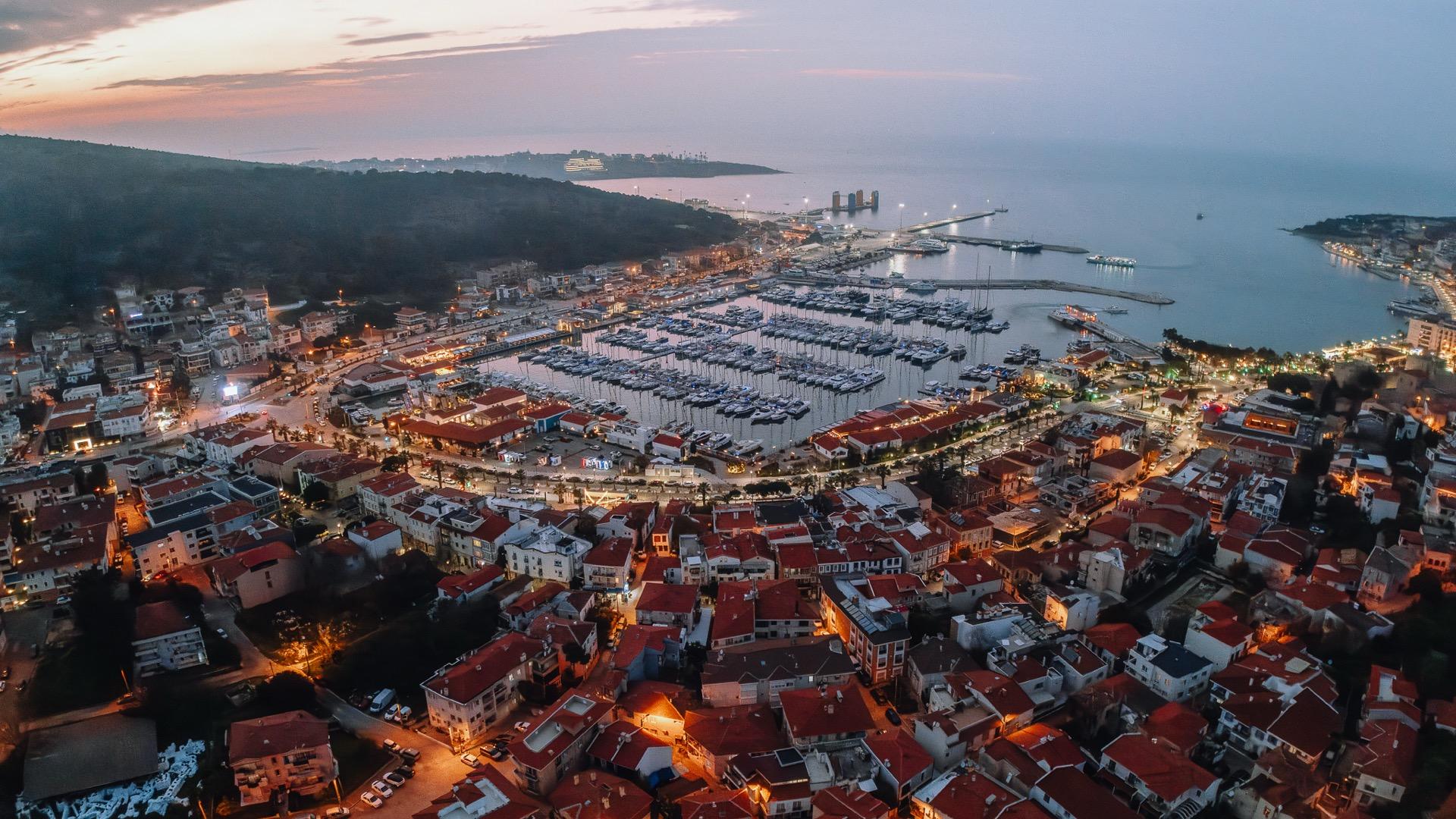 IC Çeşme Marina - Fotoğraf 7