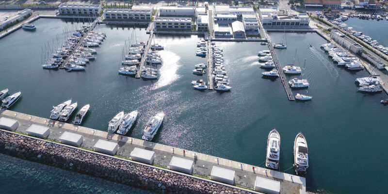 Oasis Marina Yeni Foça - Fotoğraf 6